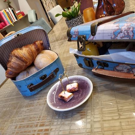 Barefoodgiulia Hotel Hasselt Bagian luar foto