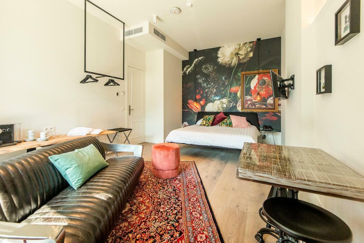 Barefoodgiulia Hotel Hasselt Bagian luar foto