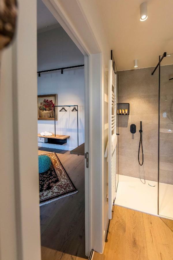 Barefoodgiulia Hotel Hasselt Bagian luar foto
