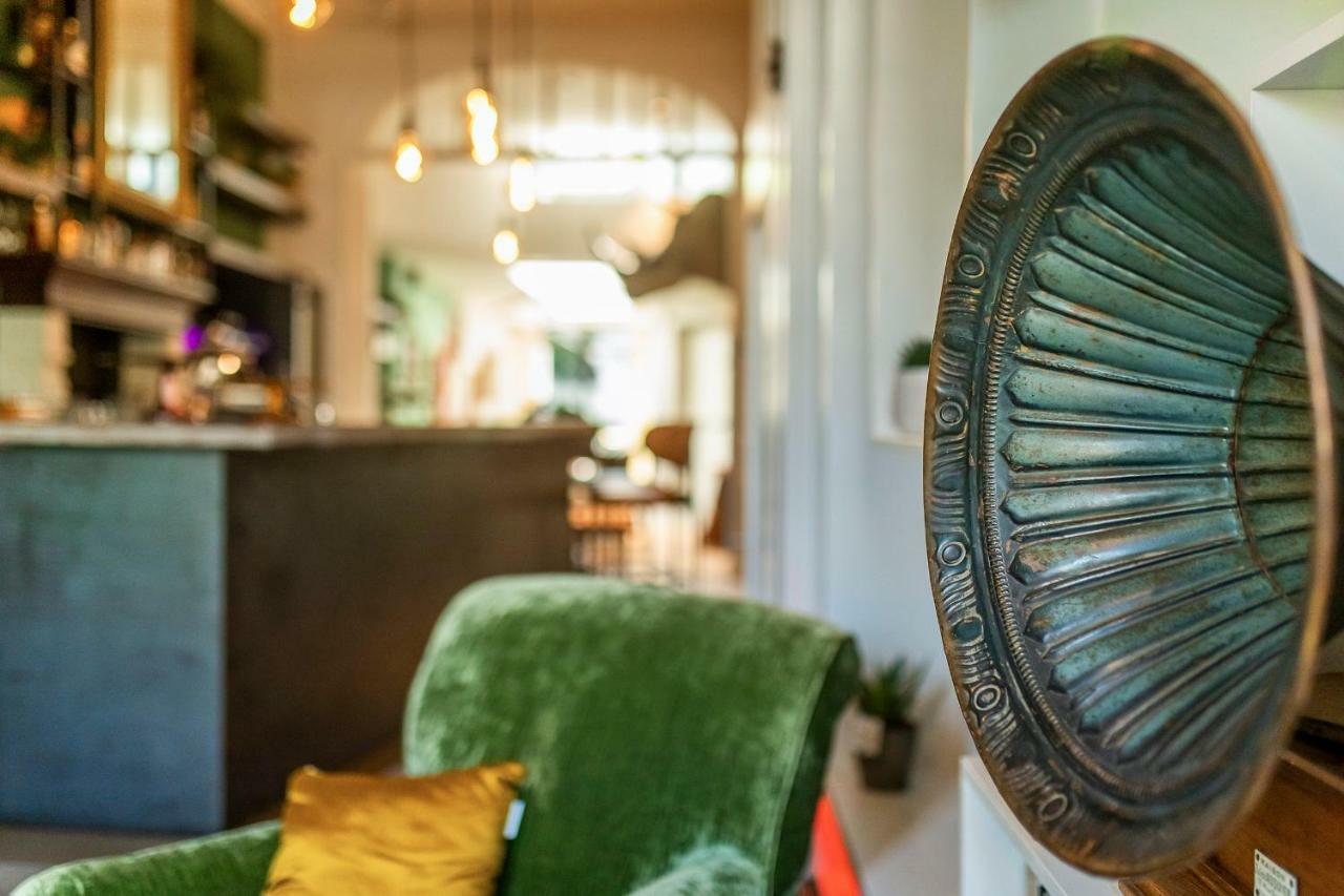 Barefoodgiulia Hotel Hasselt Bagian luar foto